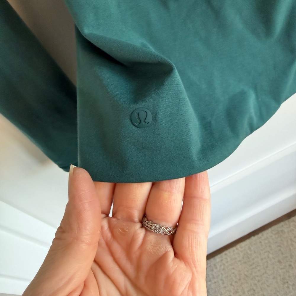 Lululemon Athletica Deep Green Long Sleeve Top - Picture 3 of 4